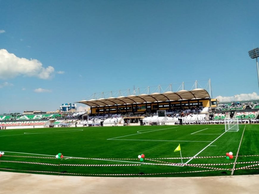 Le Stade Intwari homologué : une rare réussite nationale