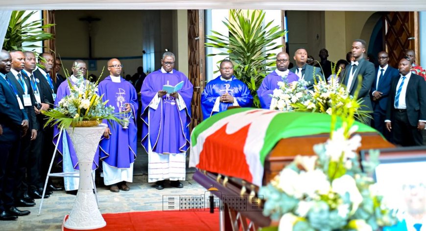 Les évêques au cathédrale Regina Mundi